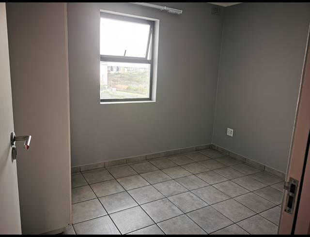 2 BEDROOM APARTMENT TO LET IN PARKLANDS EAST